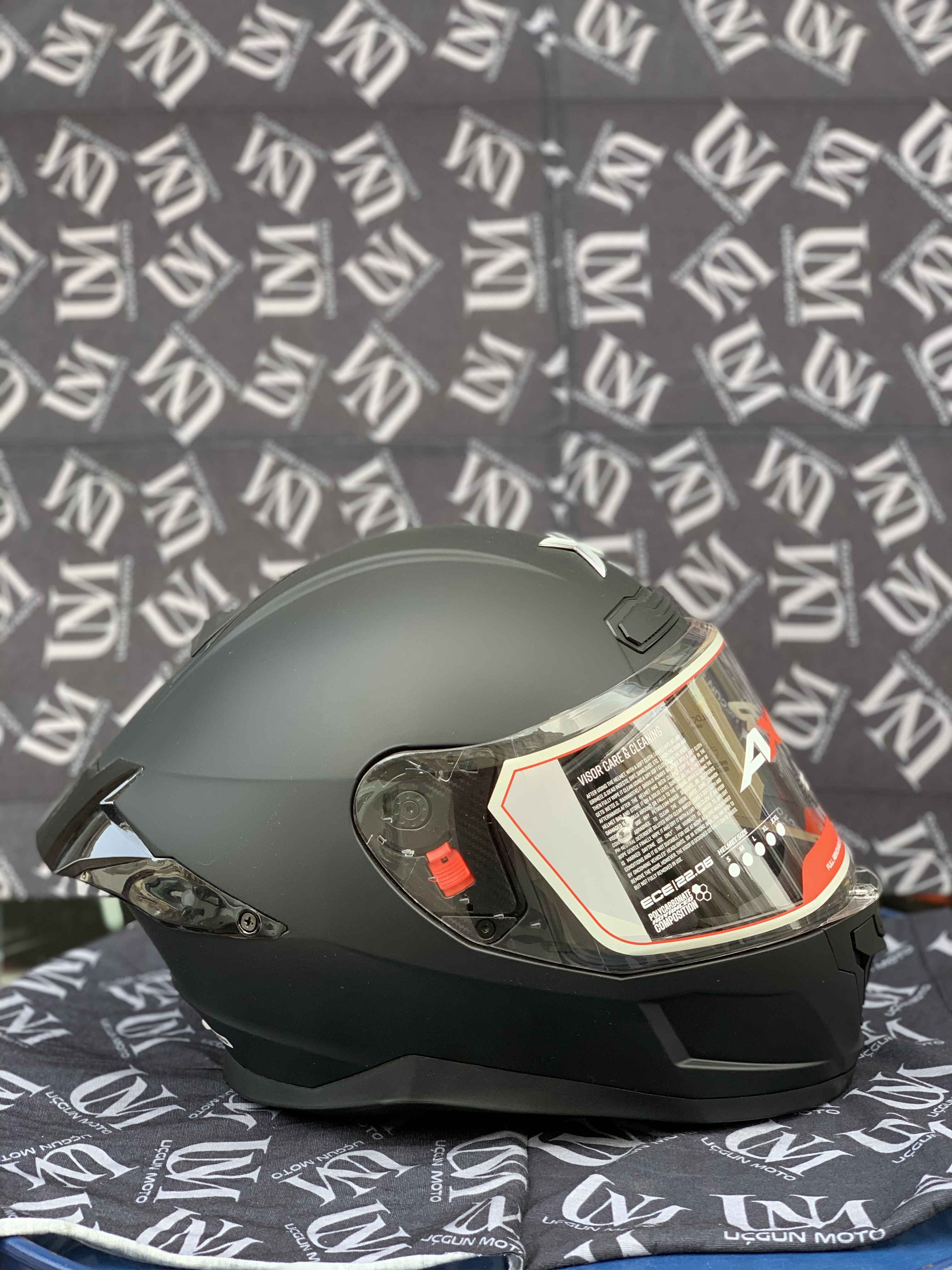 ŞOK KAMPANYA AXOR SABER FULLFACE KASK 