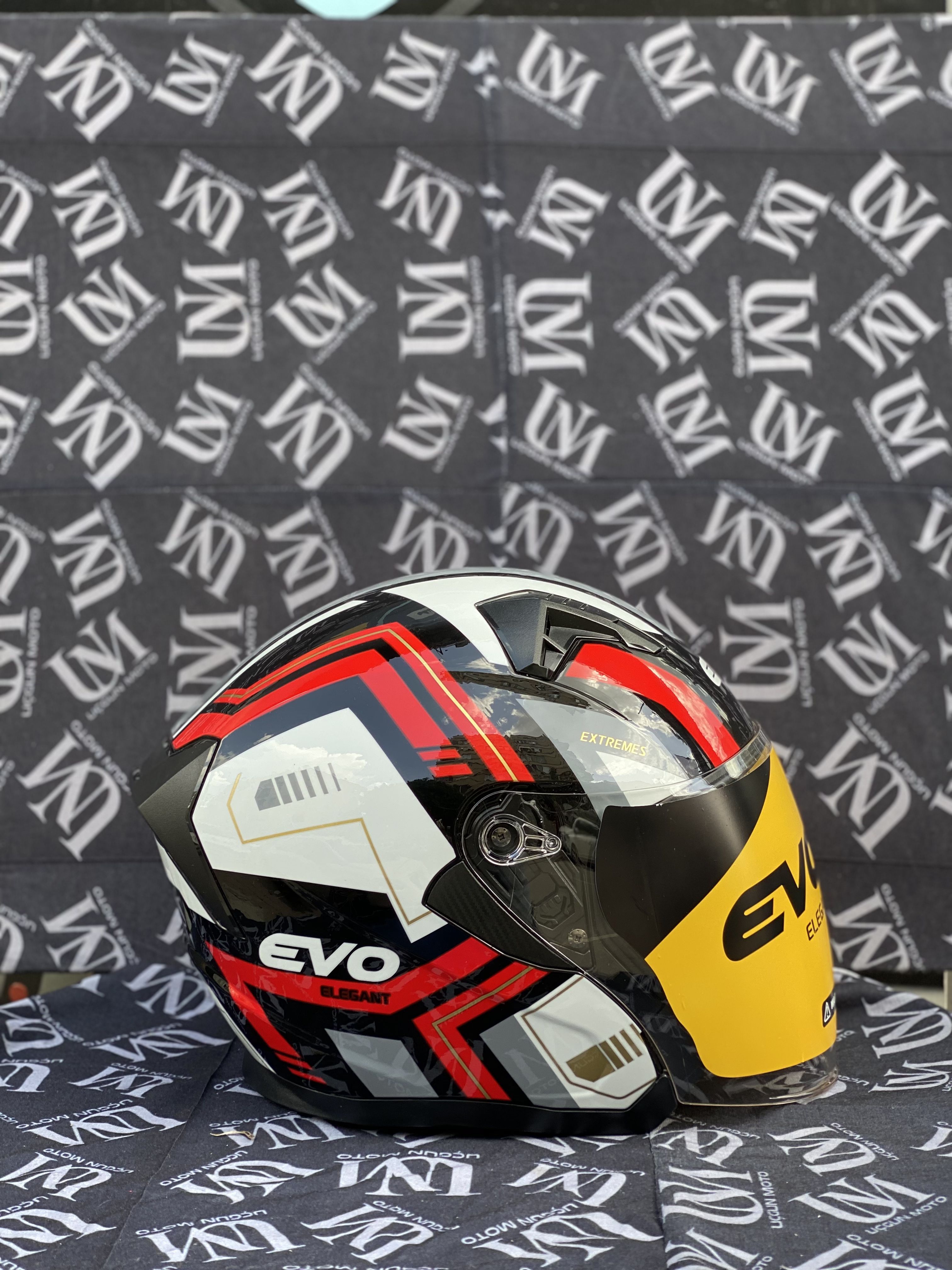 EVO G&Uuml;NEŞ G&Ouml;ZL&Uuml;KL&Uuml; YARIM KASK