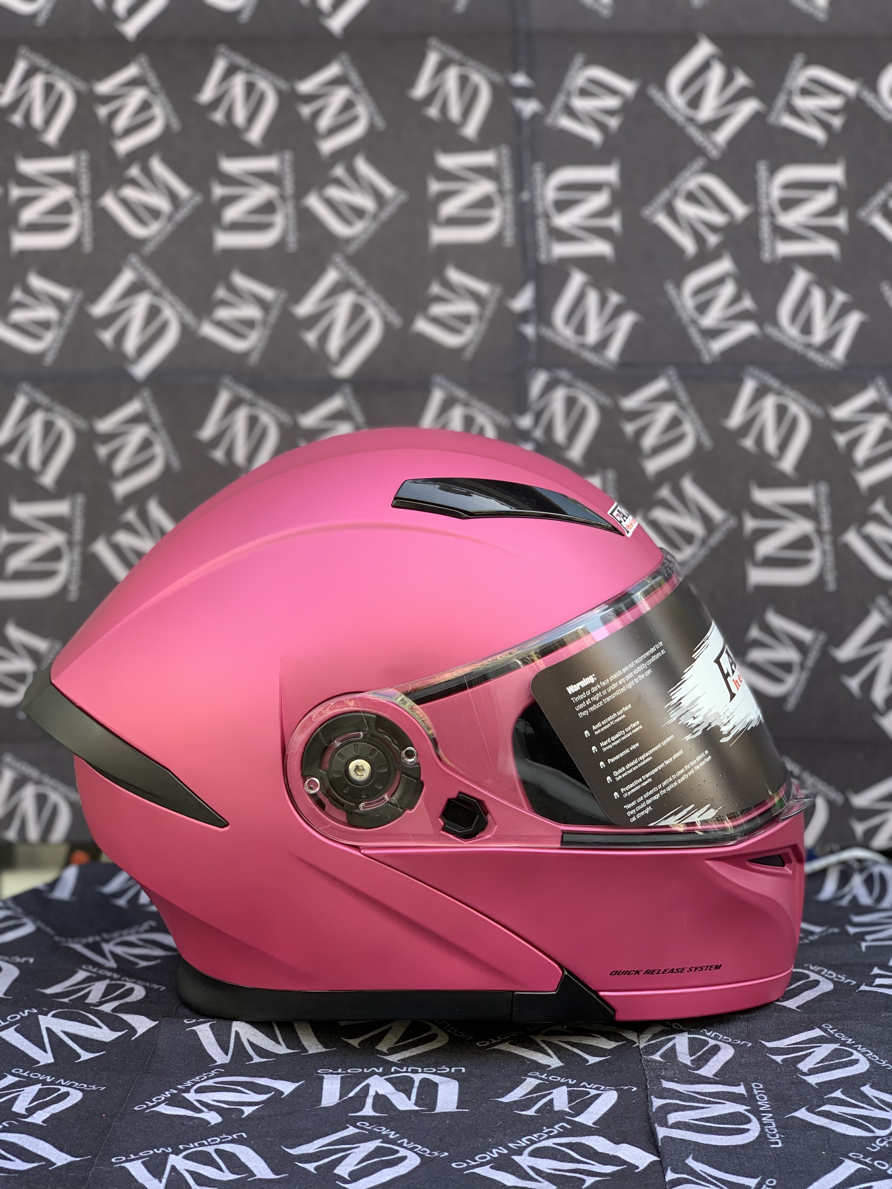 FAZER G&Uuml;NEŞ G&Ouml;ZL&Uuml;KL&Uuml; &Ccedil;ENE A&Ccedil;ILIR KASK 