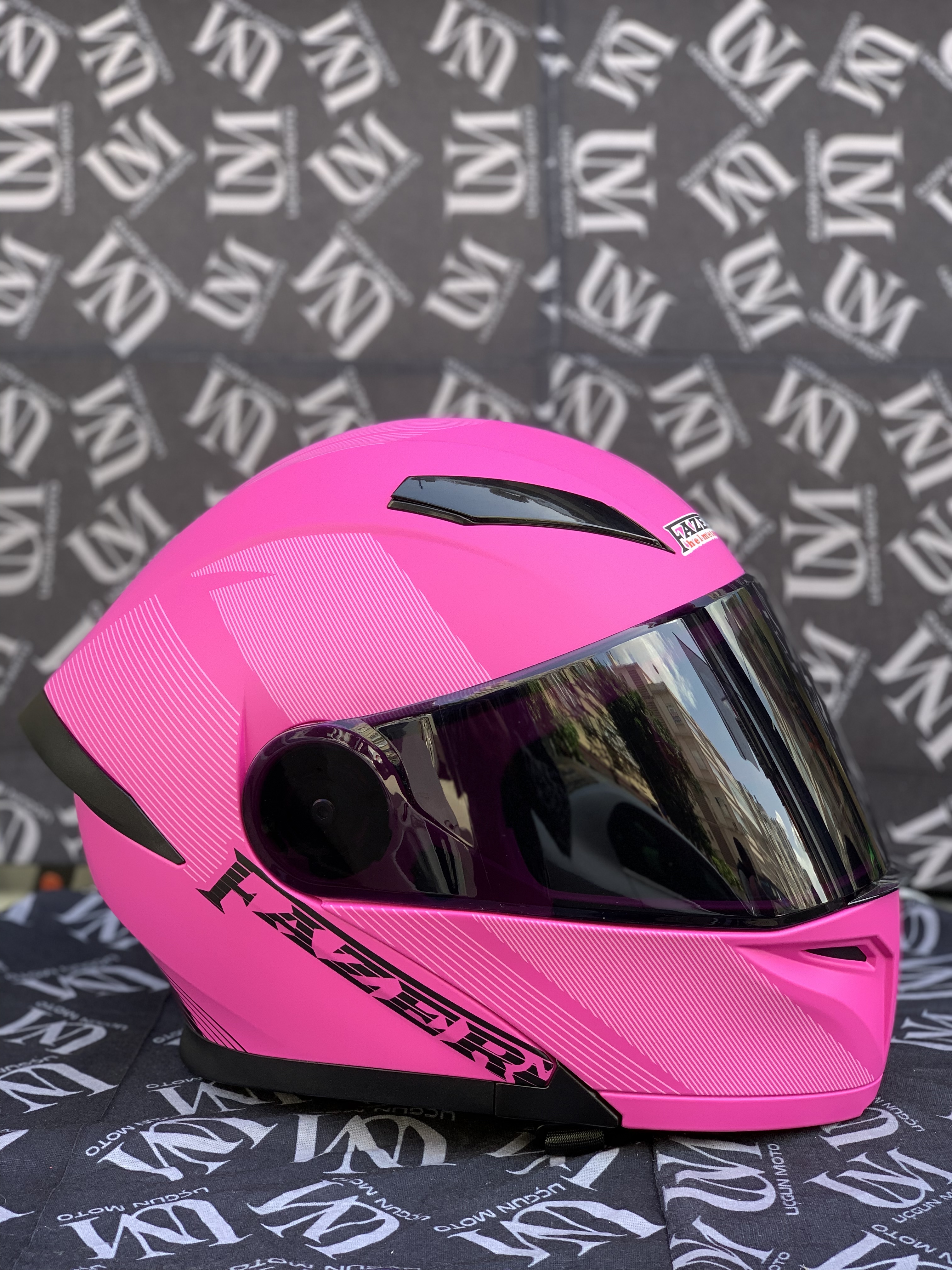 FAZER G&Uuml;NEŞ G&Ouml;ZL&Uuml;KL&Uuml; &Ccedil;ENE A&Ccedil;ILIR KASK 