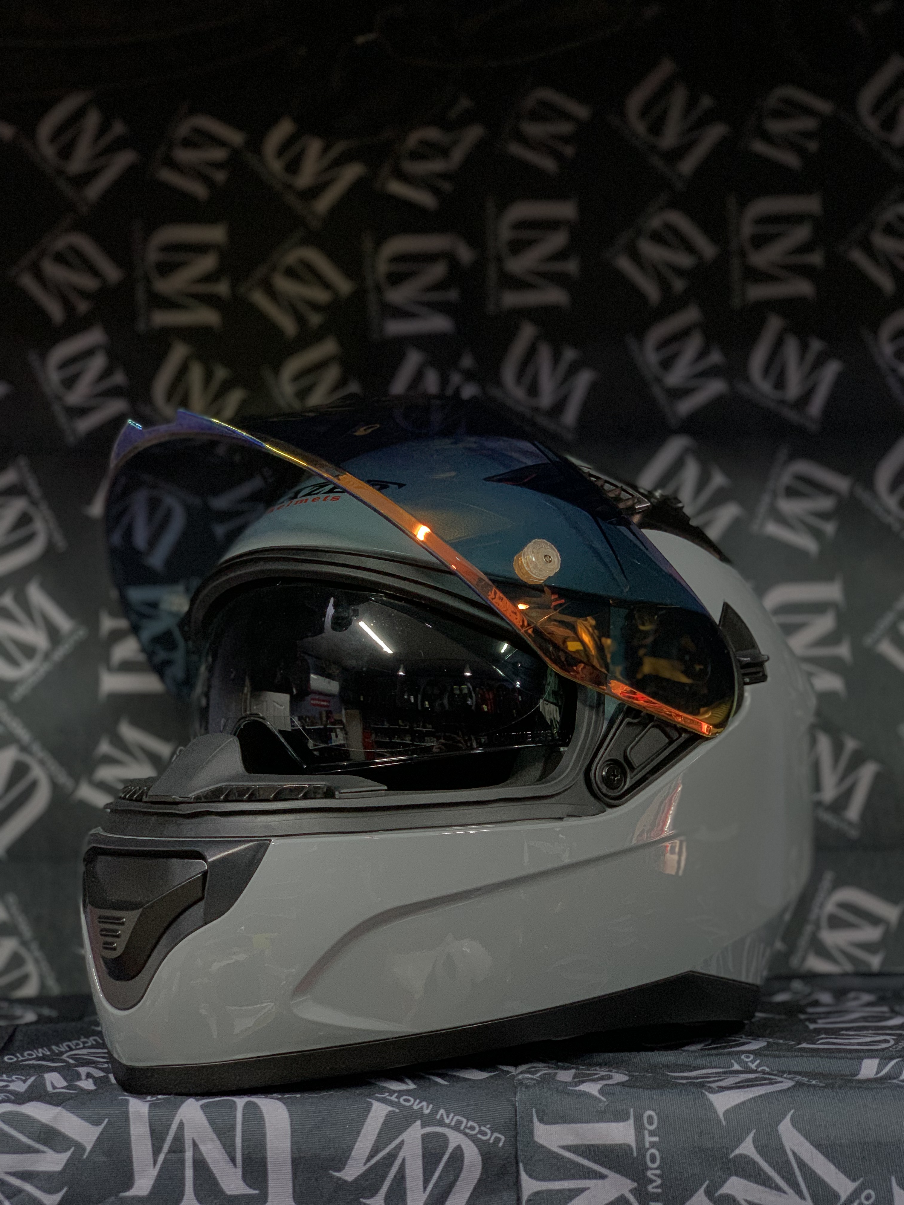 FAZER G&Uuml;NEŞ G&Ouml;ZL&Uuml;KL&Uuml; FULLFACE KASK