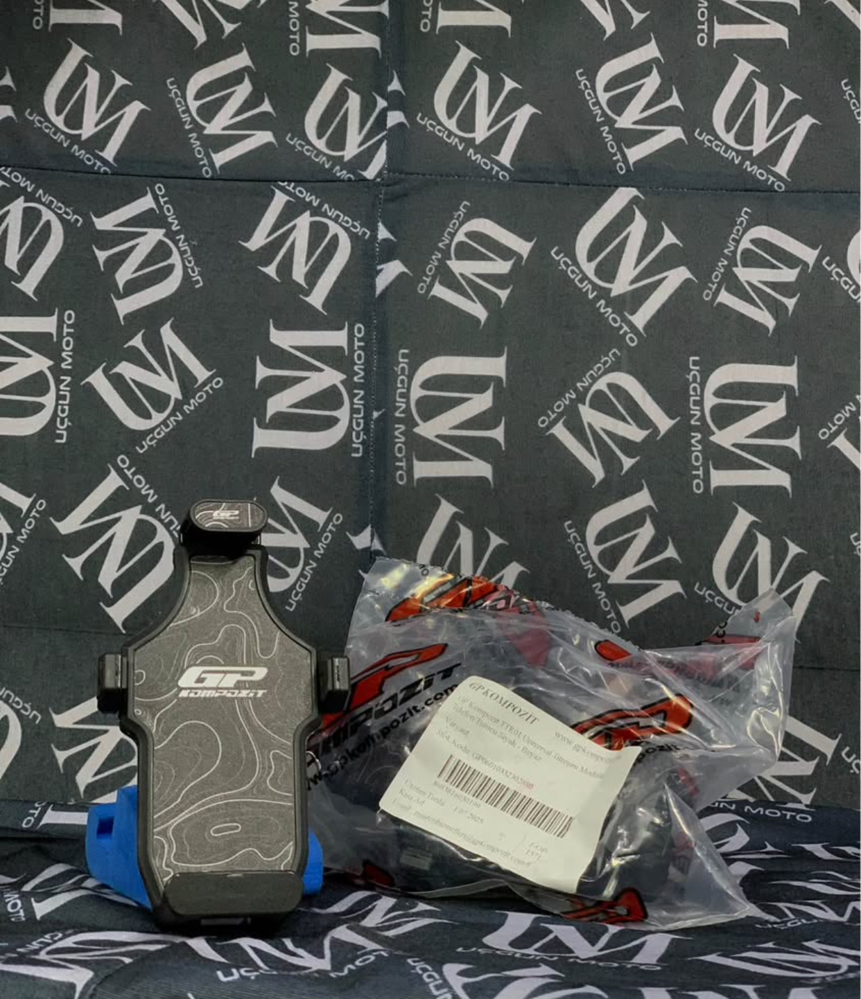 GP KOMPOZİT TTR-01 TİTREŞİM MOD&Uuml;LL&Uuml; TELEFON TUTUCU 