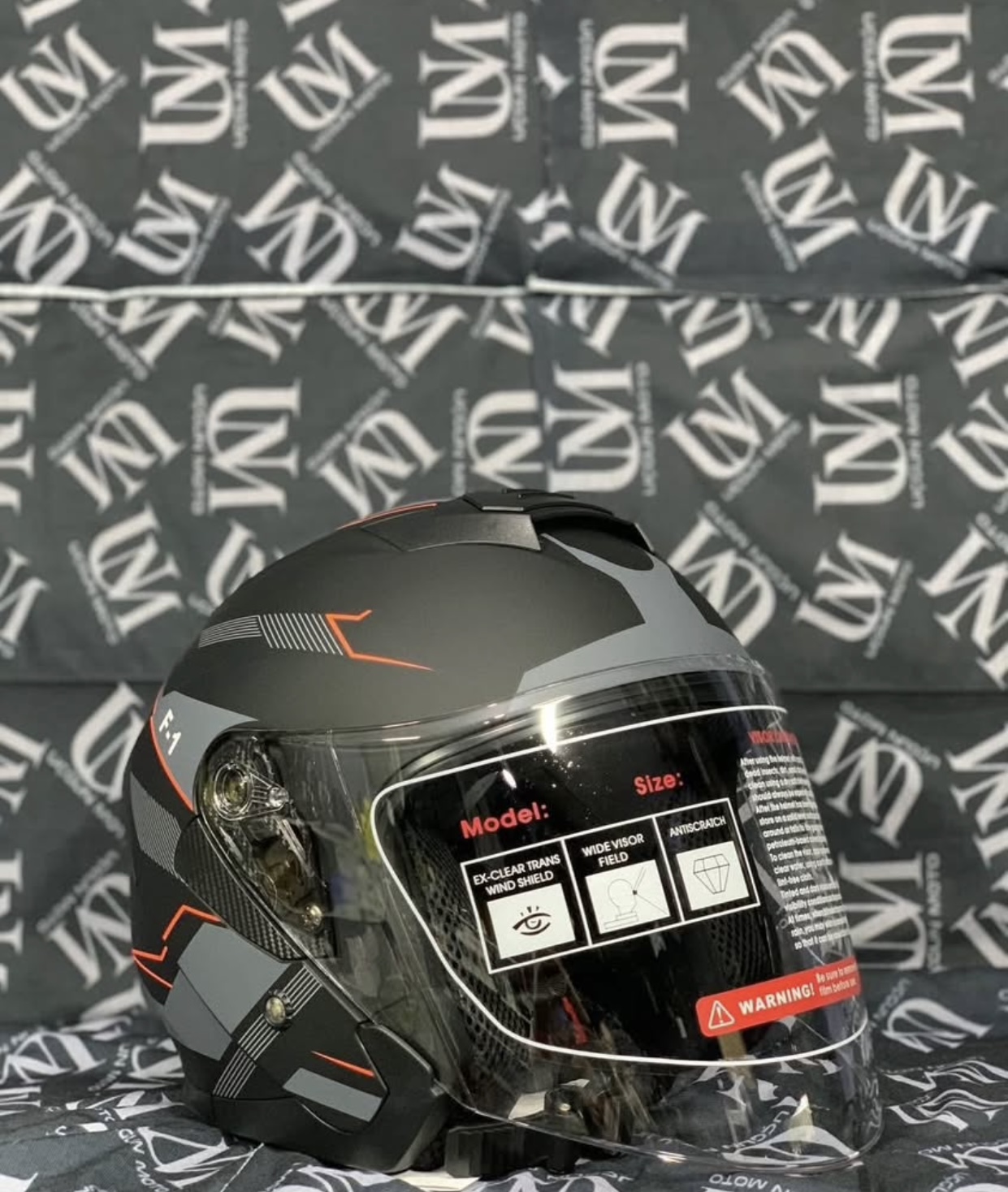 JK- 526 G&Uuml;NEŞ G&Ouml;ZL&Uuml;KL&Uuml; YARIM KASK