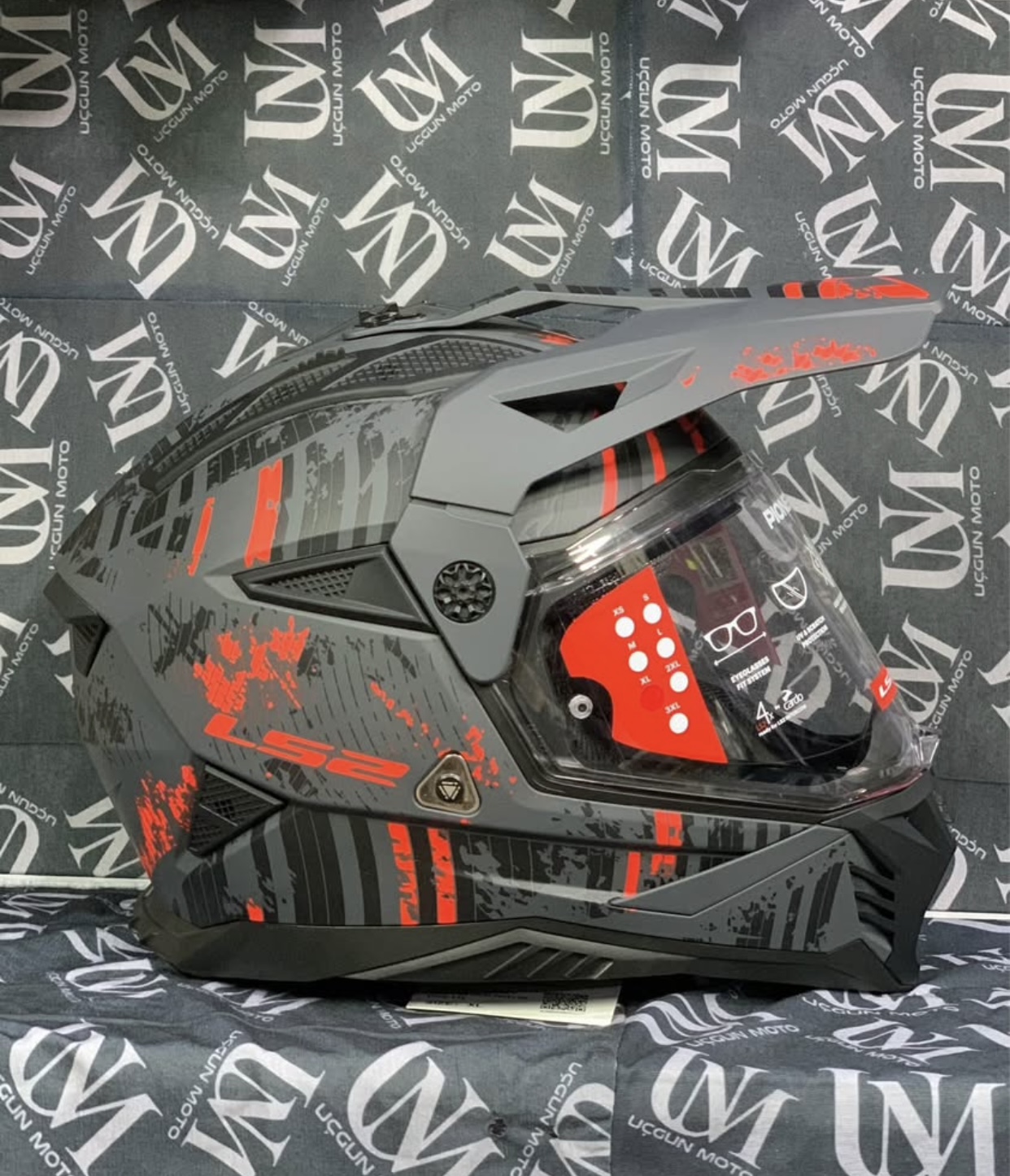 LS2 PIONEER  G&Uuml;NEŞ G&Ouml;ZL&Uuml;KL&Uuml; FULLFACE CROSS KASK 