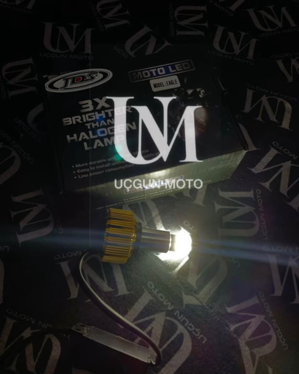 MOTO LED H7 ZENON FAR