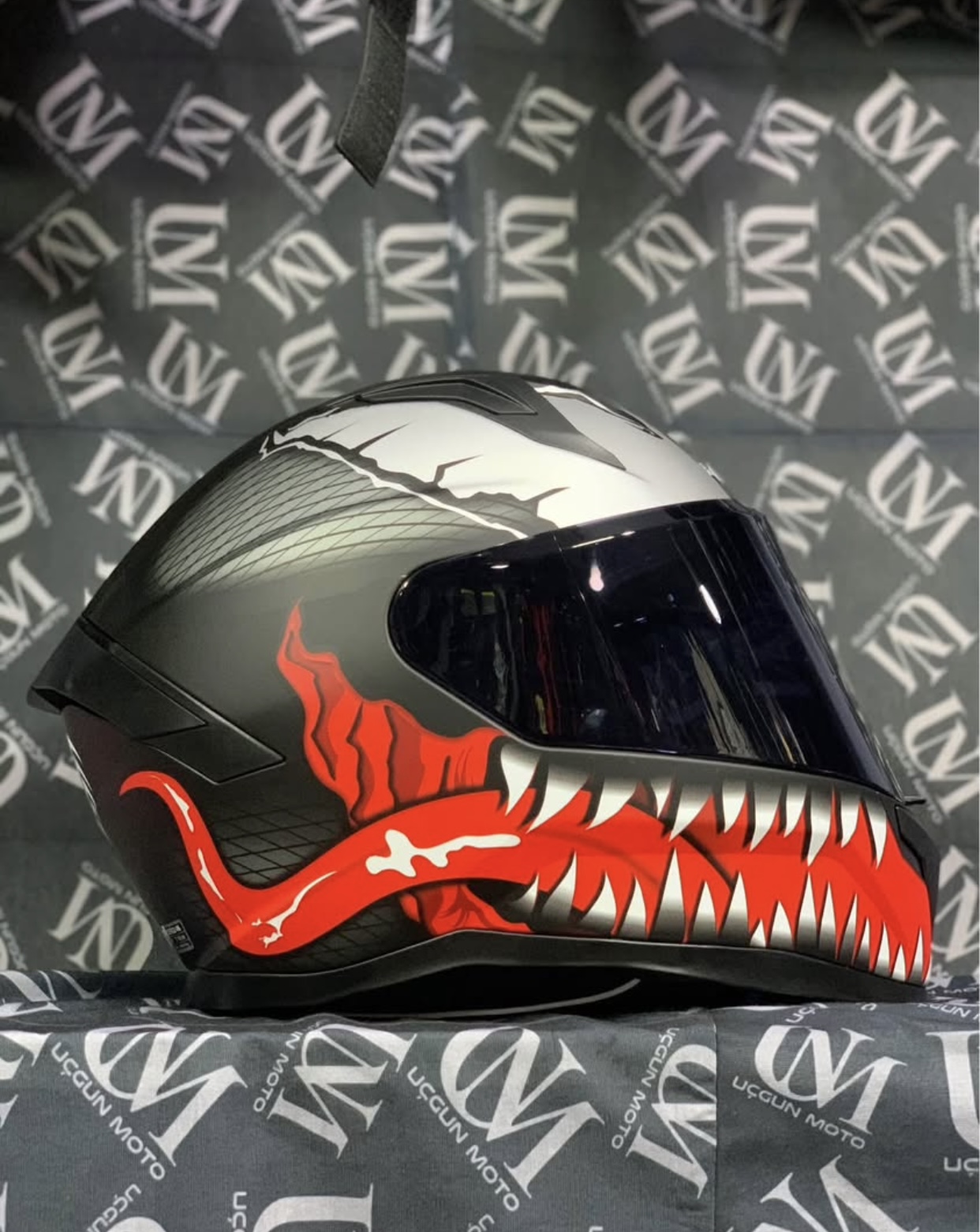 MTS-910 G&Uuml;NEŞ G&Ouml;ZL&Uuml;KL&Uuml; FULLFACE KASK