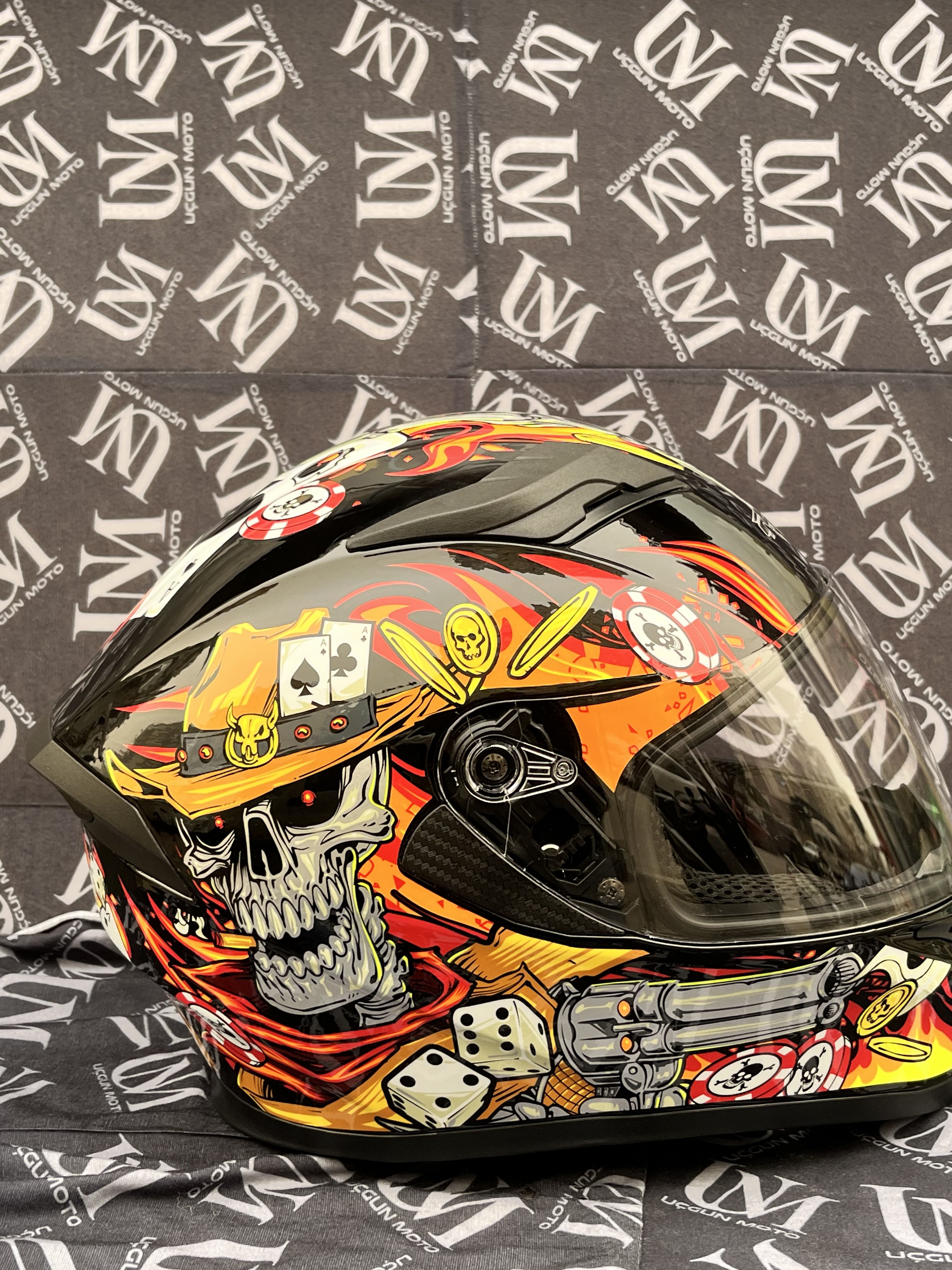 RS2 FULFACE G&Uuml;NEŞ G&Ouml;ZL&Uuml;KL&Uuml; KASK 