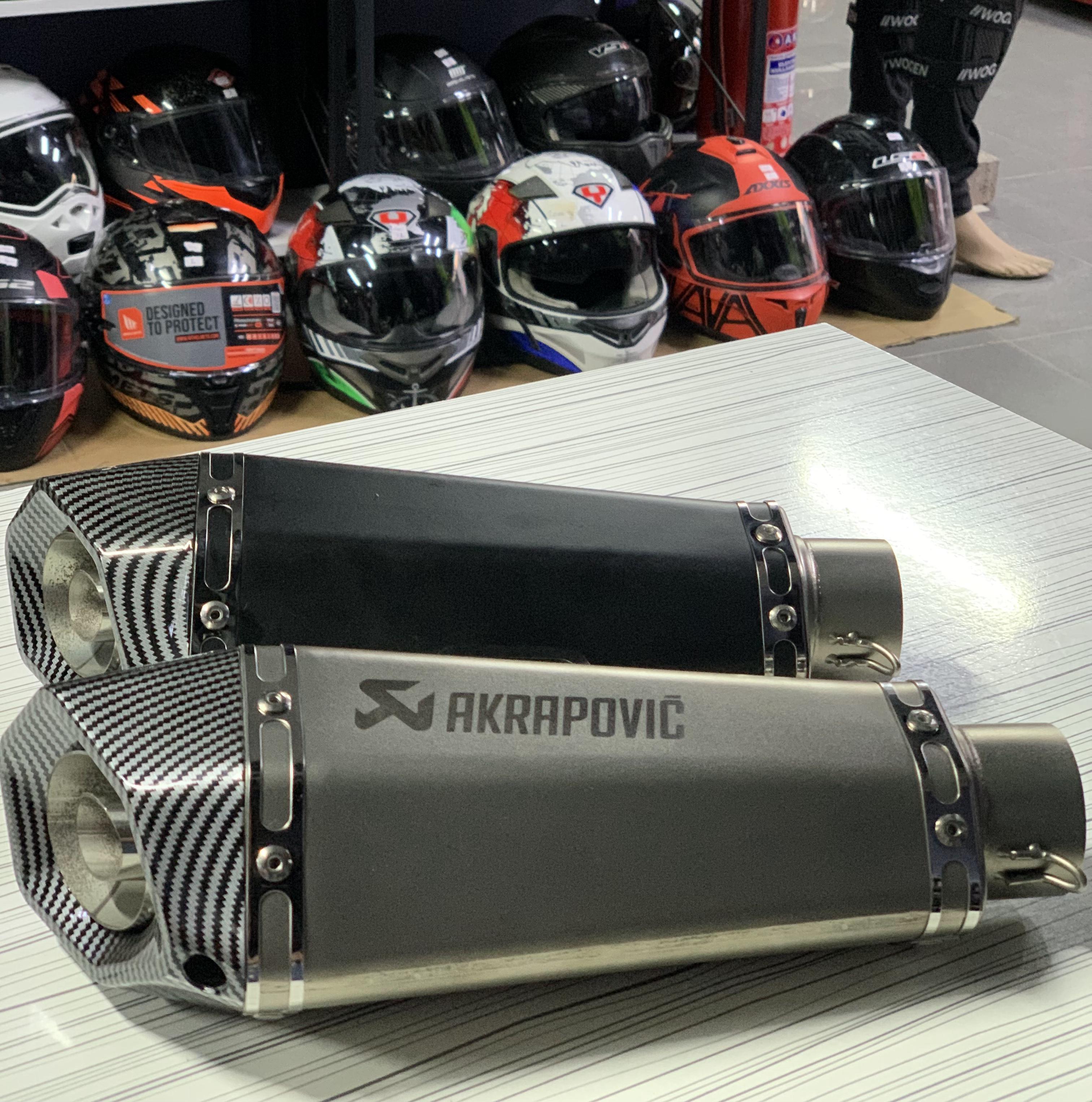 SIFIR KAPALI KUTU AKRAPOVIC EGZOZ