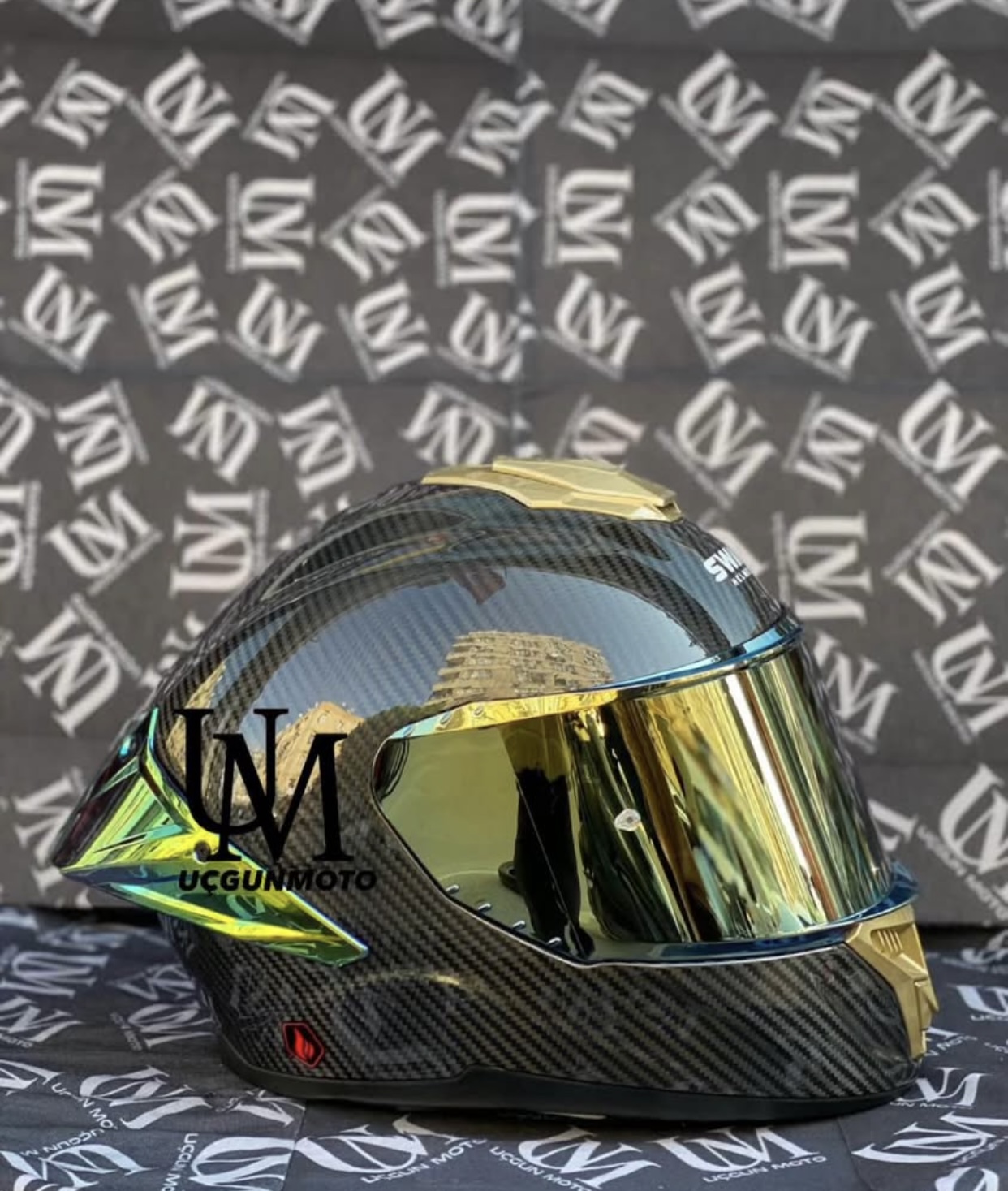 SWAY-861 KARBON G&Uuml;NEŞ G&Ouml;ZL&Uuml;KL&Uuml; ULLFACE KASK 