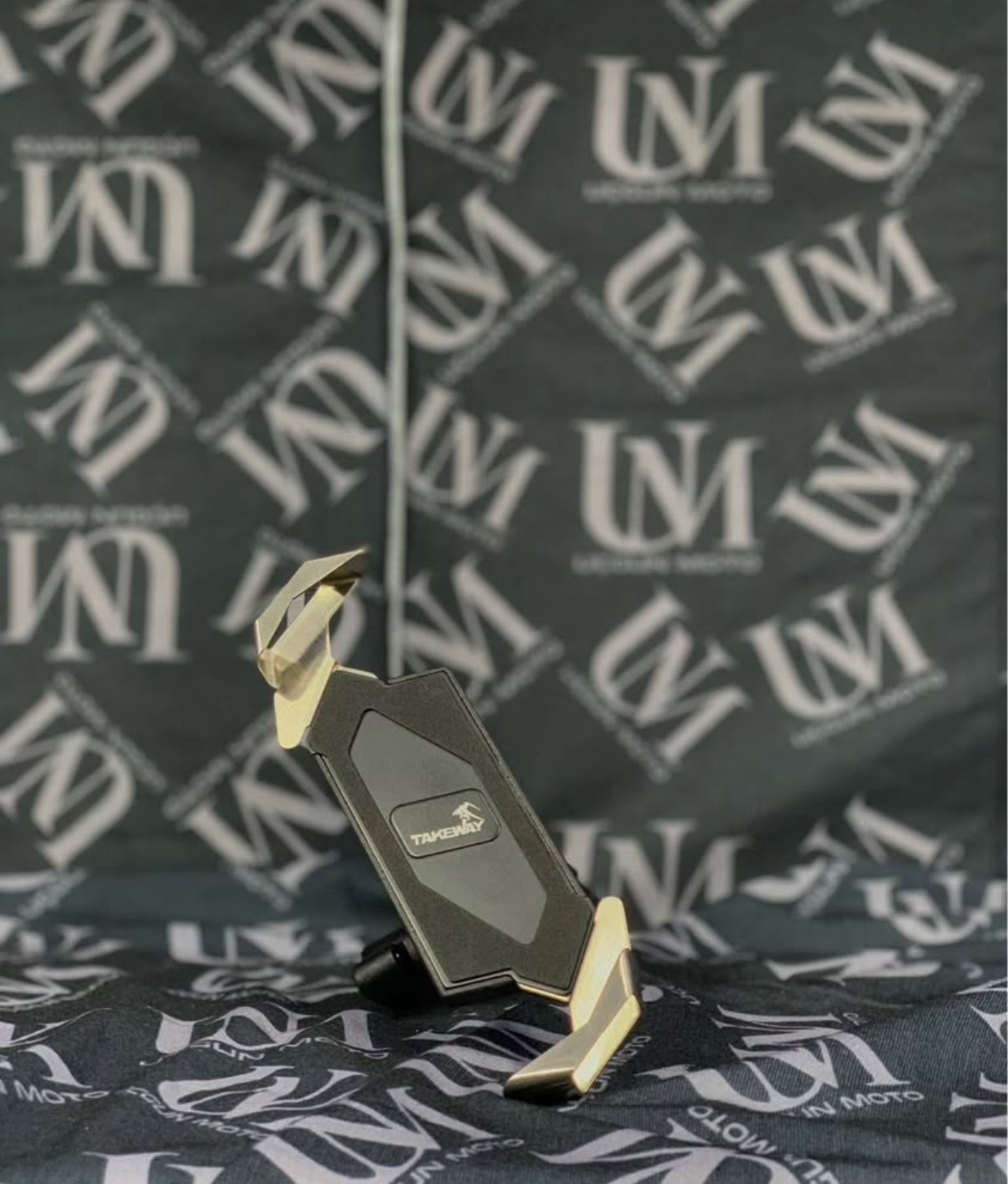 TAKEWAY METAL TELEFON TUTUCU 